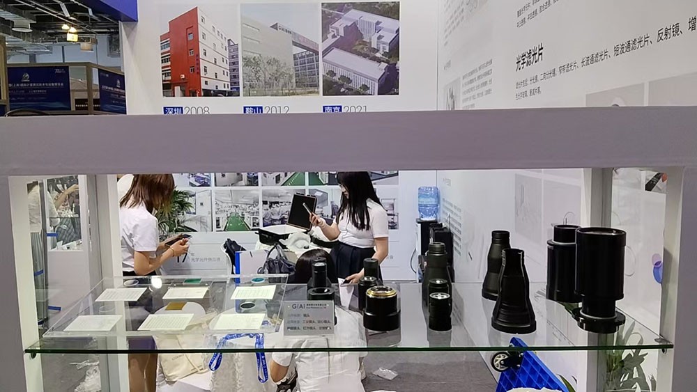 激埃特鏡頭展品